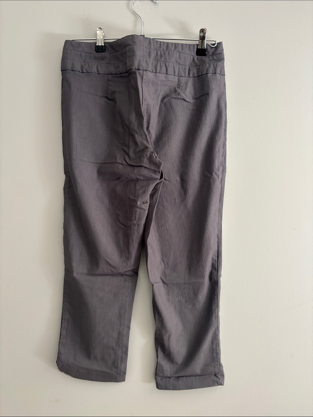 Women's Tailored Capris in Charcoal Gray - Picture 2 of 3